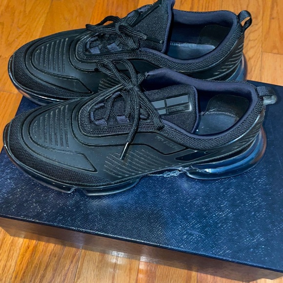 Prada sneakers - Picture 2 of 5